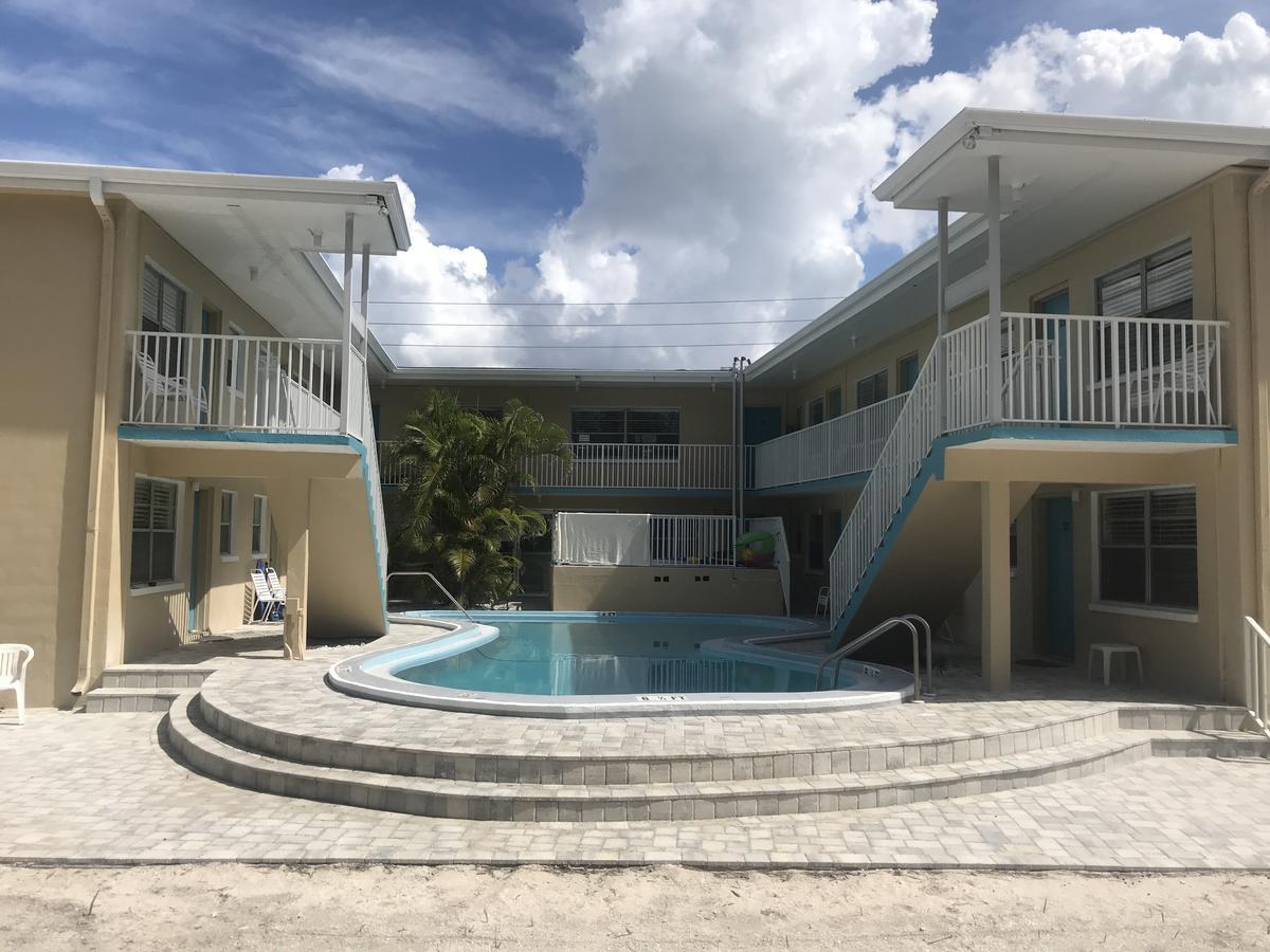 The Molloy - Treasure Island Suites & Cottages St. Pete Beach Ngoại thất bức ảnh